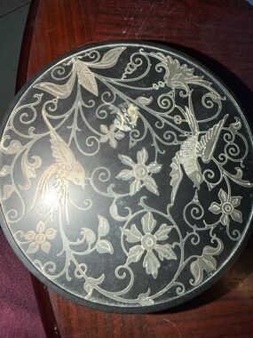 Vintage Oneida Trinket/Powder box made of brass and enamel